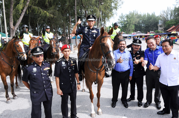 Polis Negeri Sembilan Lancar Unit Berkuda Pantai Pertama Di Malaysia Borneo Post Online