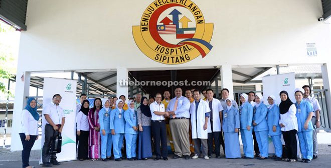 Petronas brings cheer to patients at Sipitang hospital