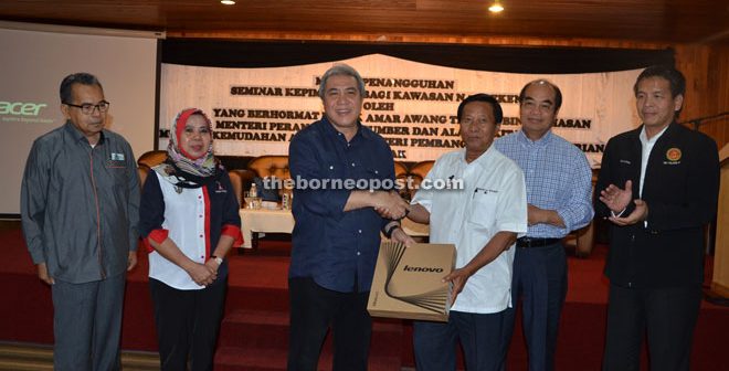 Sever Ties With Umno Led Bn Not Just Ban Mahdzir Borneo Post Online