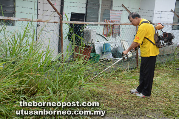 Assemblyman Joins Villagers In Gotong Royong At Kampung Lereng Bukit