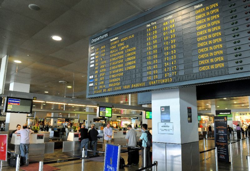 Табло аэропорта касабланки. Board at the Airport. Аэропорт Киото. Departures Board at the Airport. WSSS аэропорт.