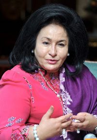 Rosmah pink diamond on sale ring