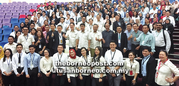 Seb Scholarships For 70 Students 20 Employees