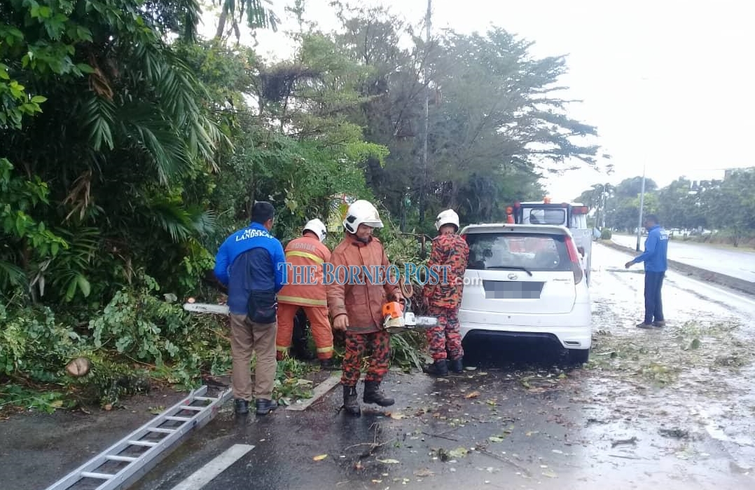 Perodua Jalan Kuching - Lebaran MM