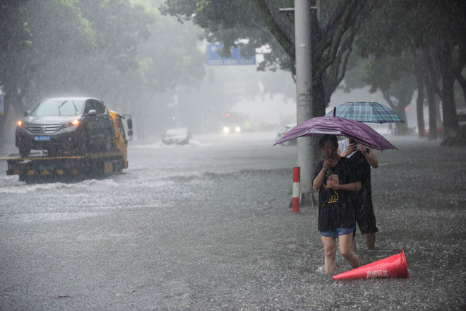 Typhoon Lekima slams into China, over 1 mln evacuated | Borneo Post Online