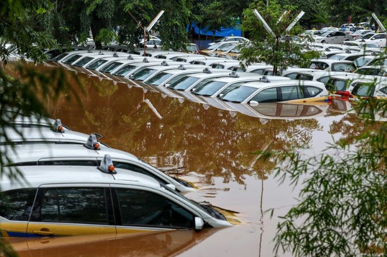  Indonesia floods leave nearly 30 dead several missing 