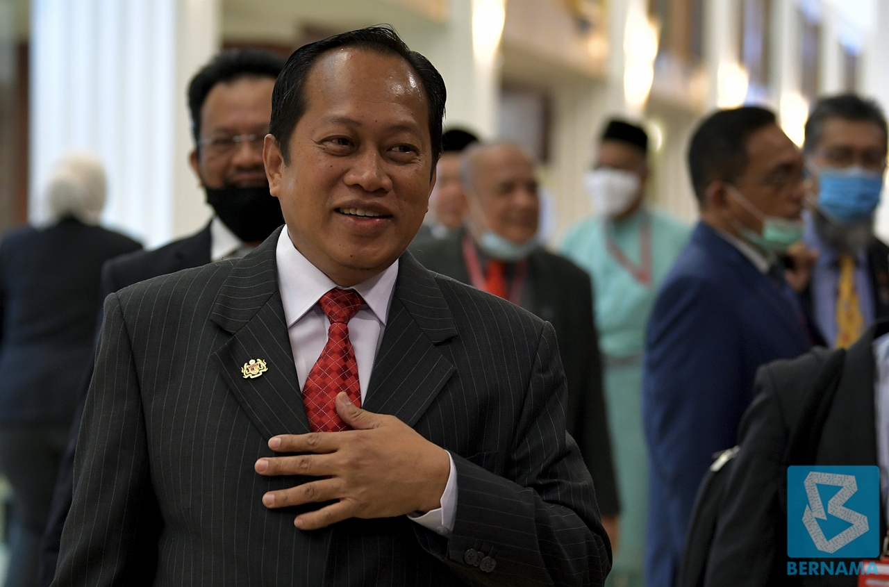 Ahmad Maslan respects GPS' stand not to join BN, but to remain 