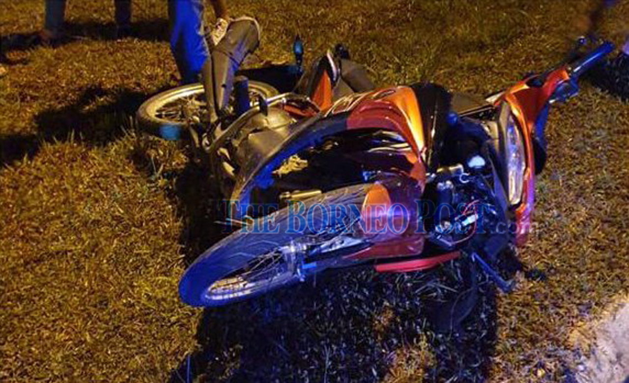 Les jeunes tués en moto-accident de voiture à Kota Samarahan