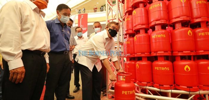 Sarawak's Petros brand LPG launched, to be distributed next year