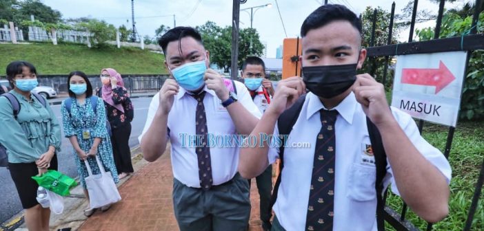 Students In Kuching Adhere To New Norms Strict Sop As Schools Reopen For Those Sitting For Public Examinations