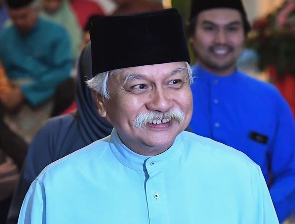 Tuanku Muhriz Calls On Government Leaders Rakyat To Unite Together Defend Country Borneo Post Online