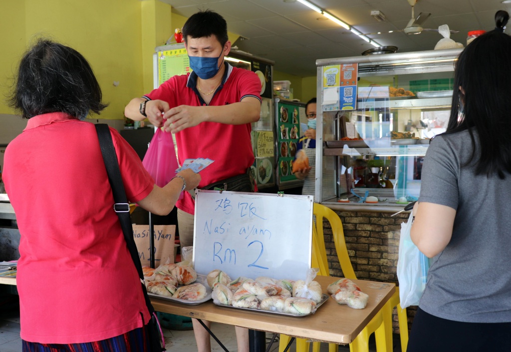 Food traders do their bit in helping fellow townsfolk during hard times