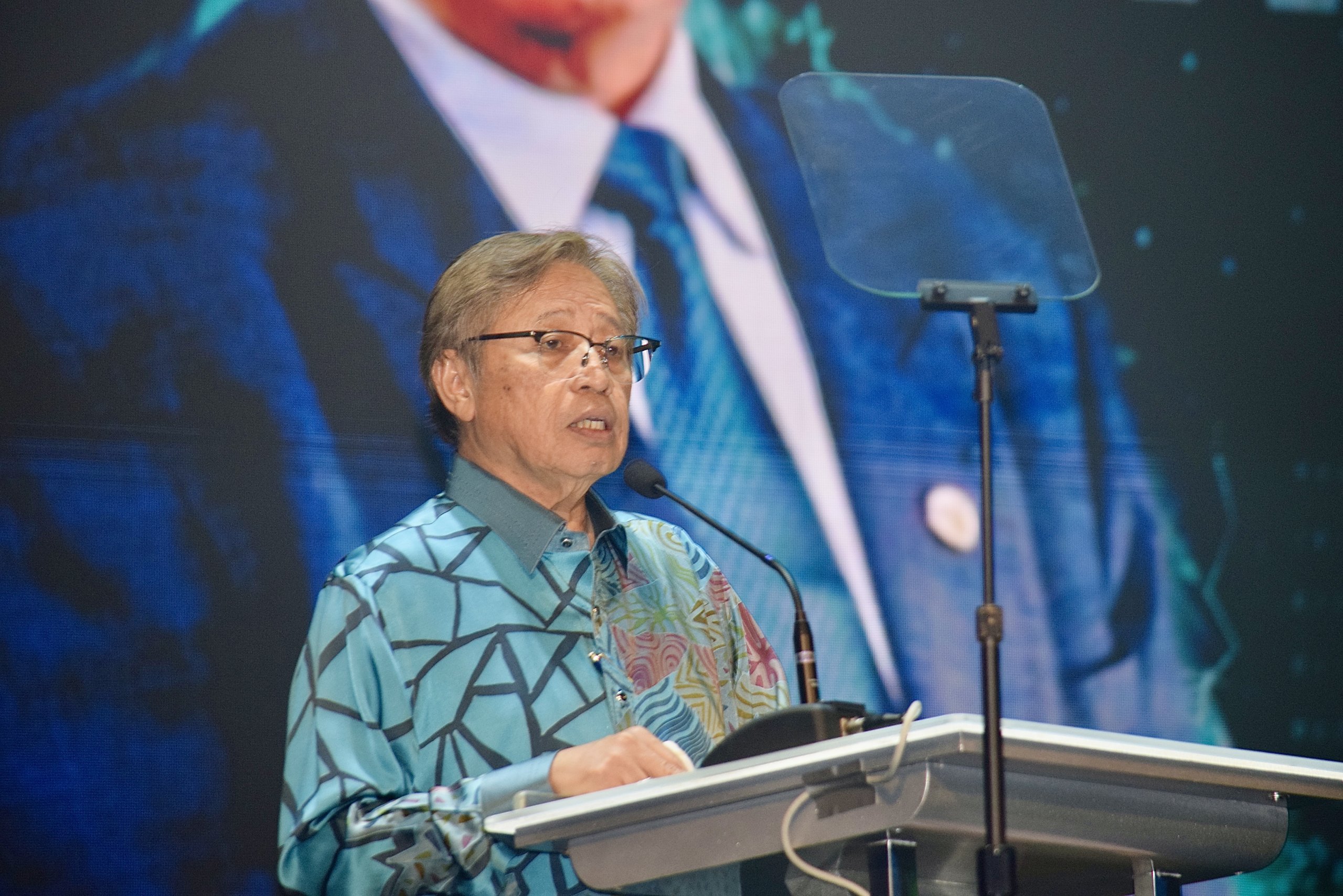 Premier: S’wak eyes Muslim supply chain as global halal segment to hit US$2.8 tln by 2025