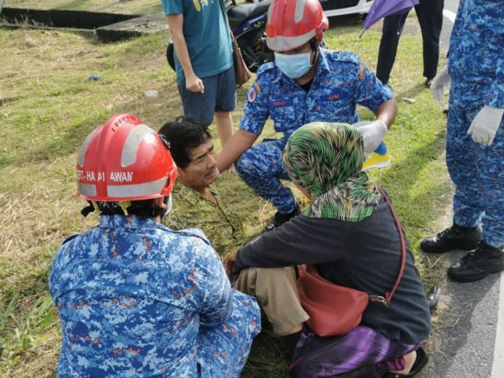 Miri motorcyclist hurt in collision with car