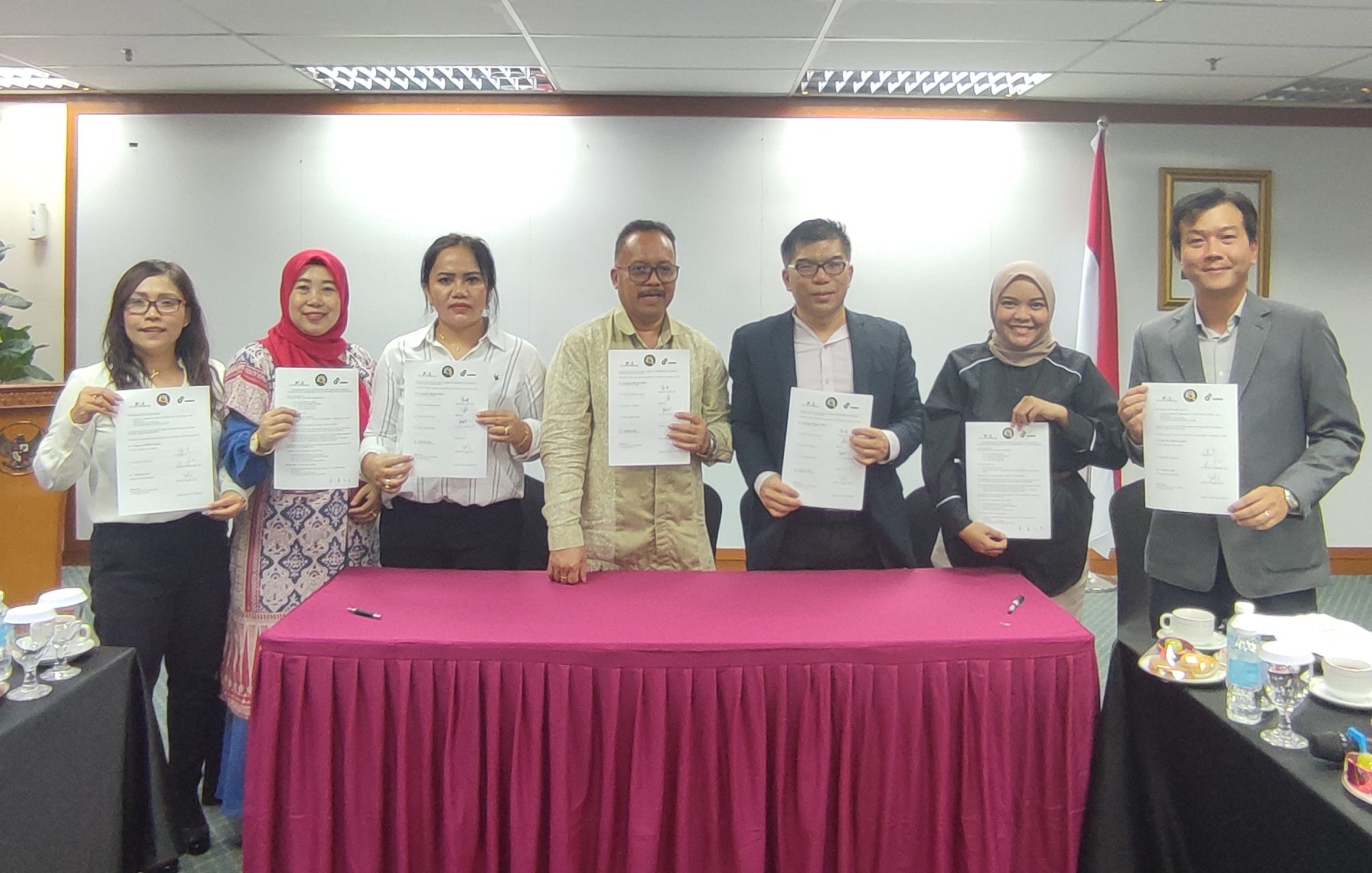 PMI Tenaga Kerja di Sarawak menandatangani nota kesepahaman dengan konsorsium Indonesia