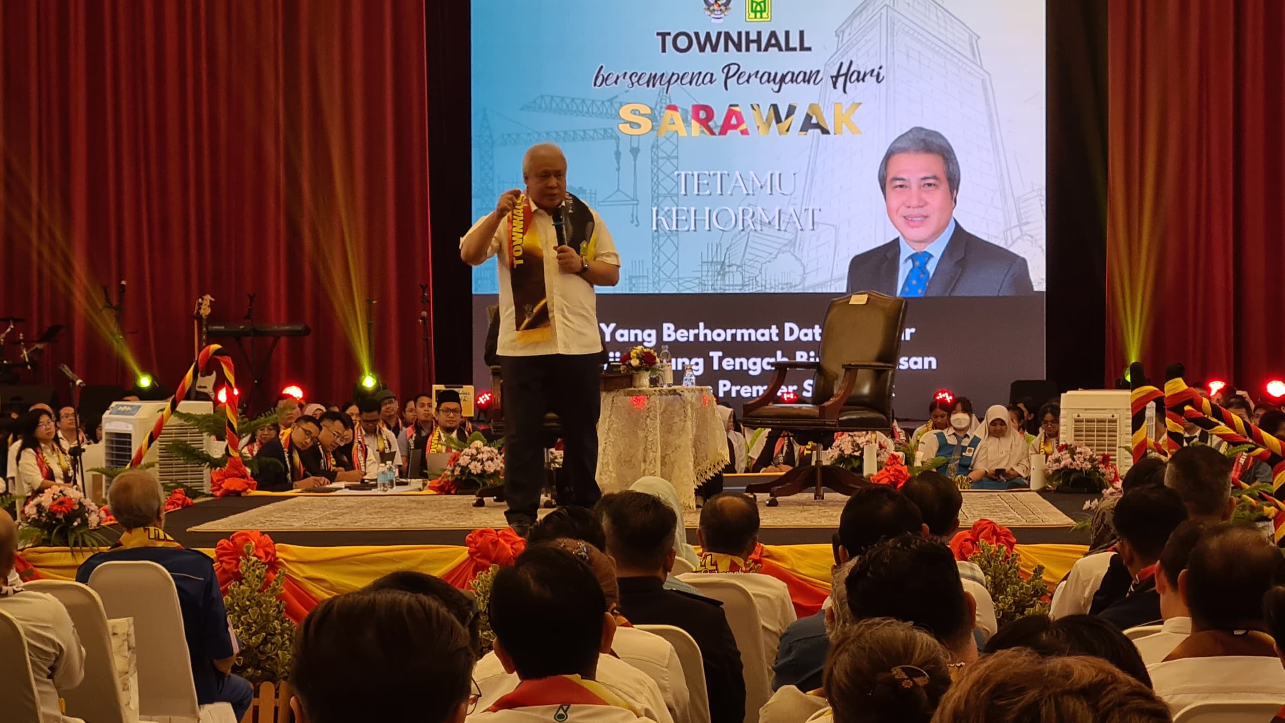 Appreciate significance of Sarawak’s formation, importance in forming M’sia, Awg Tengah to youths