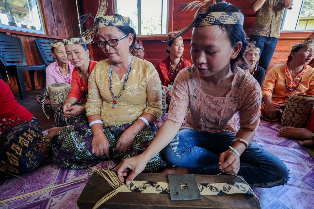 Enduring allure of Penan’s rattan-weaving