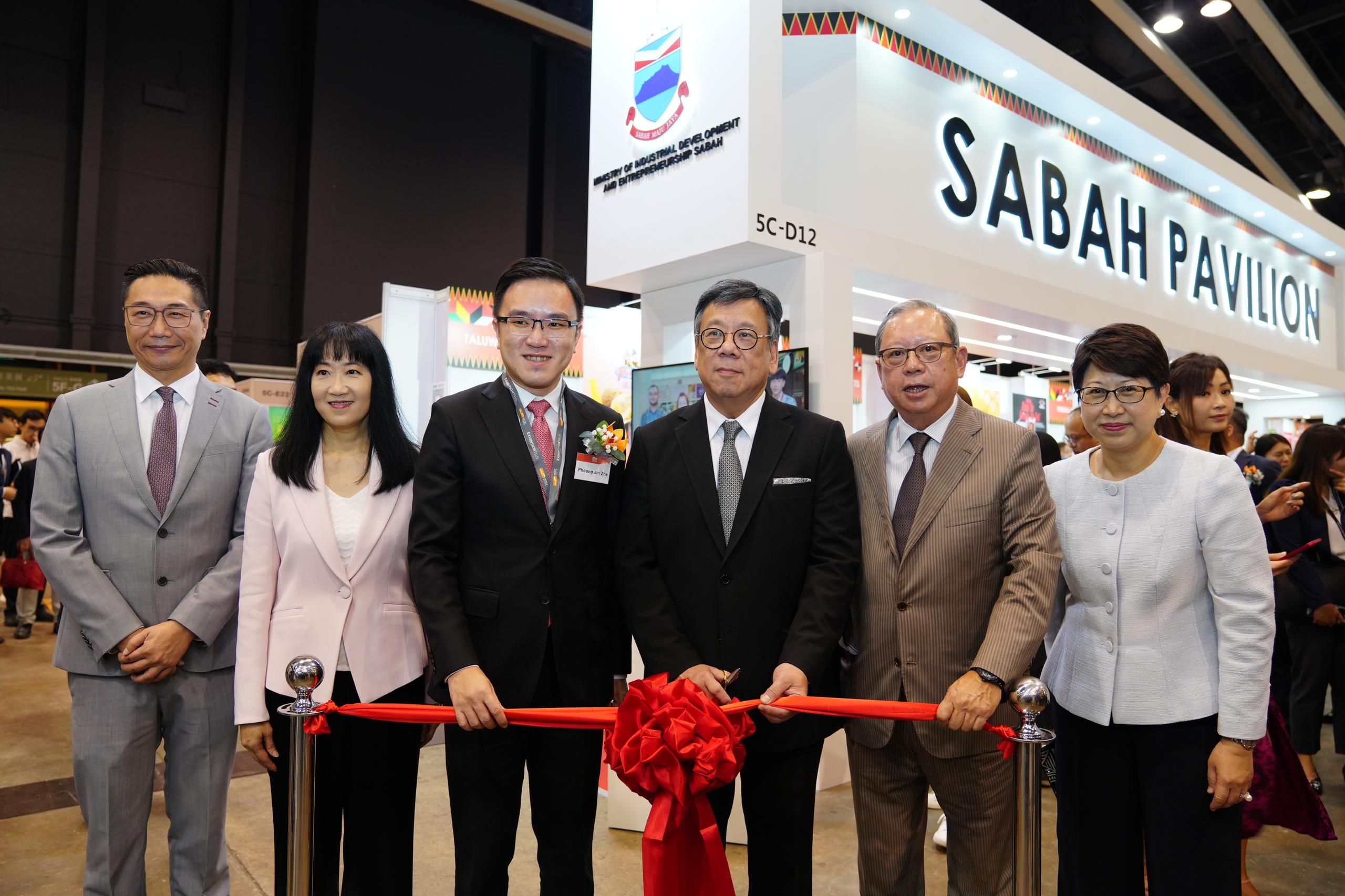 Sabah showcases products in Hong Kong